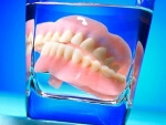 уход за зубными протезами съемными
