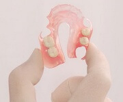съёмные зубные протезы какие лучше