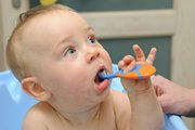 Когда надо начинать чистить молочные зубы ребенку