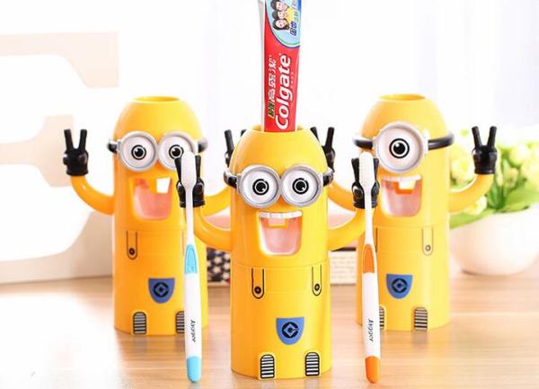 держатель для зубных щеток minion wash kit