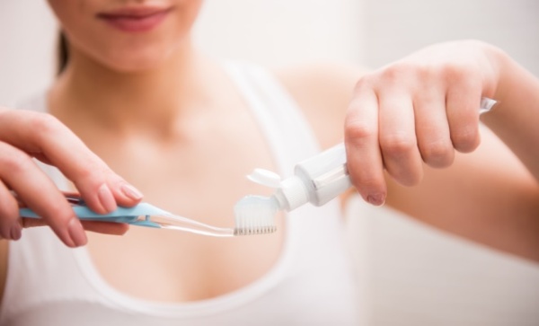 Как устранить рвотный рефлекс при чистке зубов у ребенка и у беременной женщины