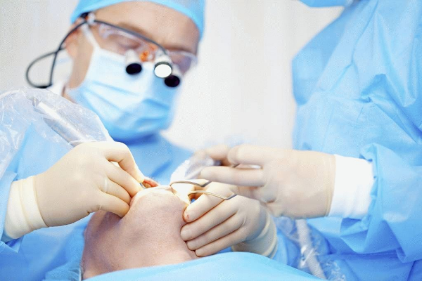Имплантация зубов под наркозом цена