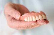 Полный съемный зубной протез на верхнюю челюсть