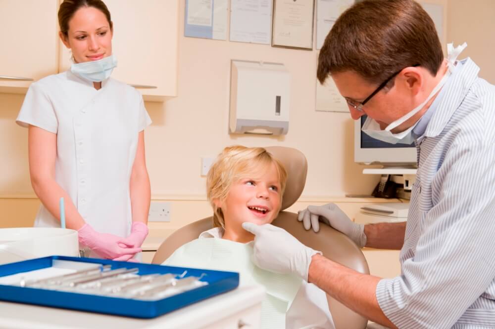 герметизация фиссур зубов у детей