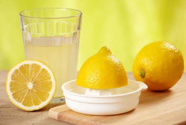 Отбеливающие полоскания с лимоном для зубов