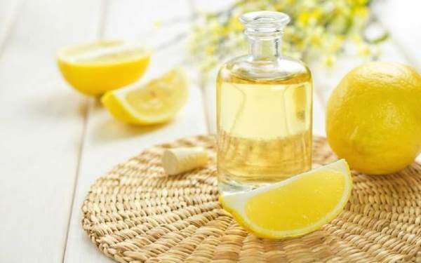Эфирное масло лимона для отбеливания зубов