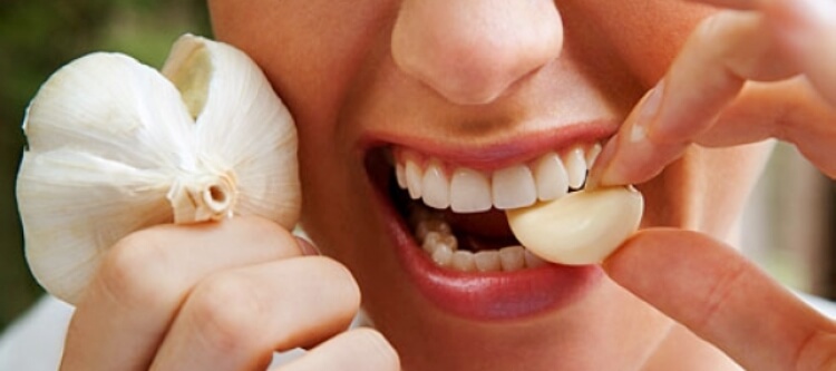 Использование чеснока от зубной боли