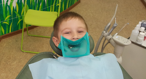Изоляция зубов во время лечения thumbnail