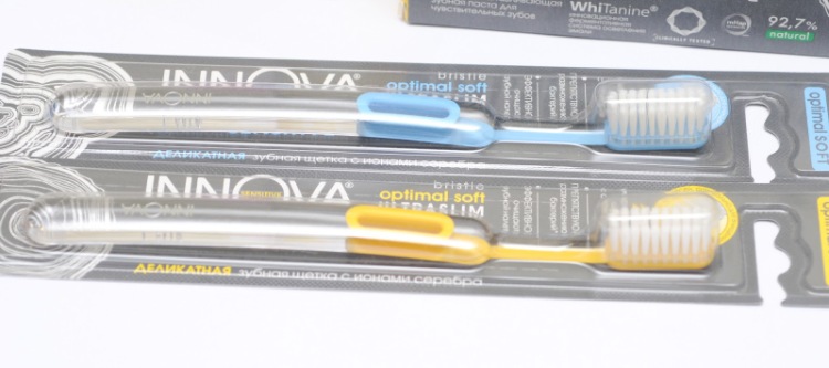 Деликатная зубная щетка фирмы Innova с ионами серебра