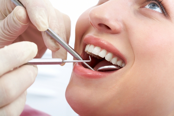 Порядок проведения хирургического удлинения зубов