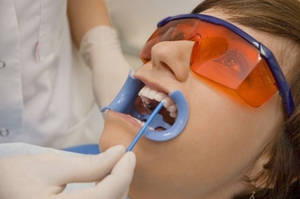 Обзор популярных десенситайзеров в стоматологии